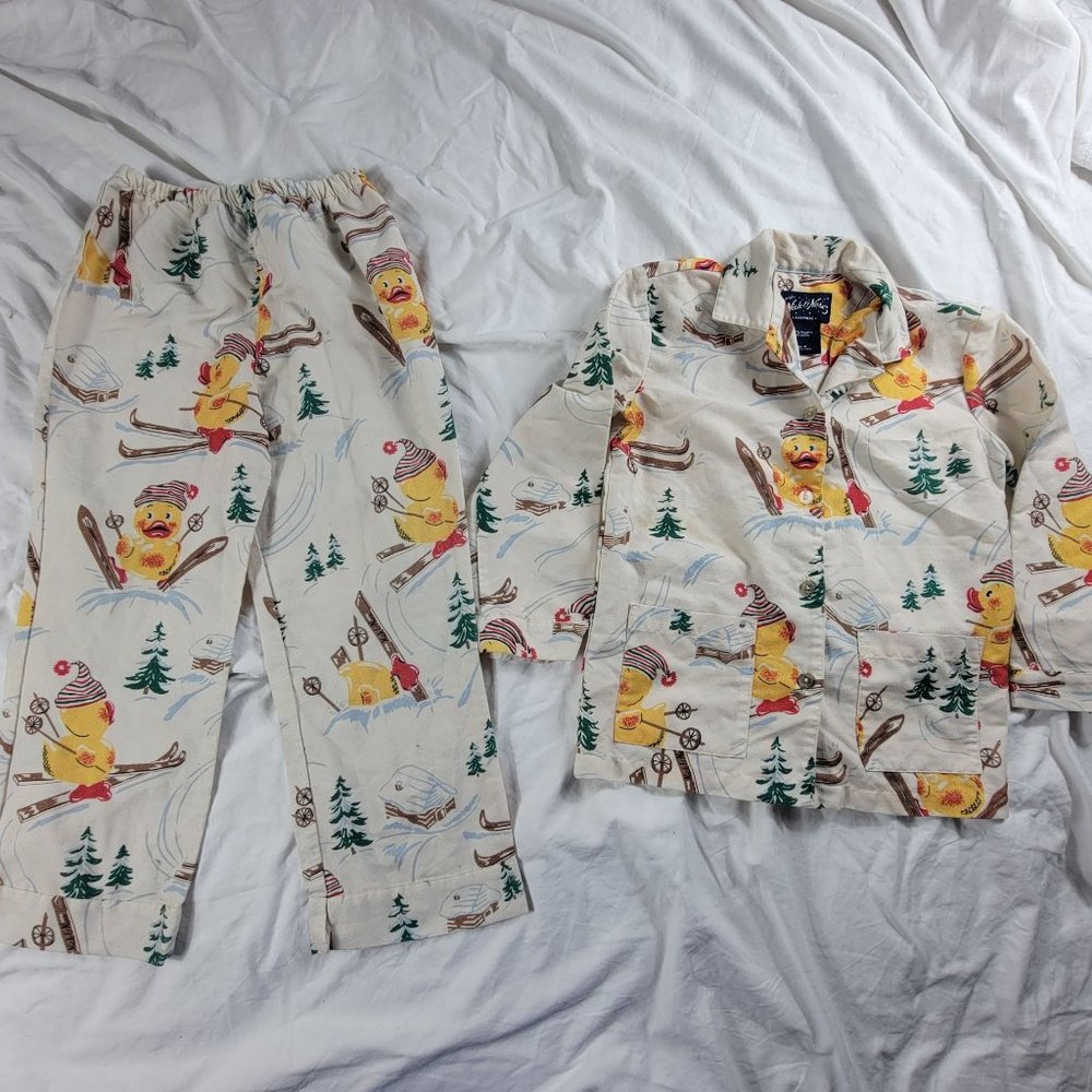 Nick And Nora Kids Medium 8 Pajamas Top And Pants Ducks Skiing Winter Warm